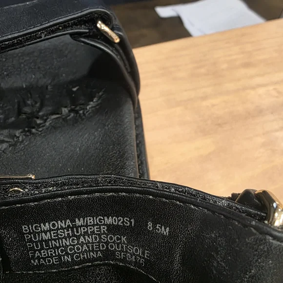 Steve Madden Black Strappy Platform Sandals - Picture 4 of 6